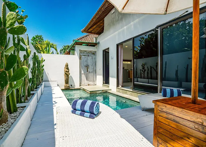 Classy 1br Sunflower With Private Pool In Canggu -bali Appartamento Dalung (Bali)
